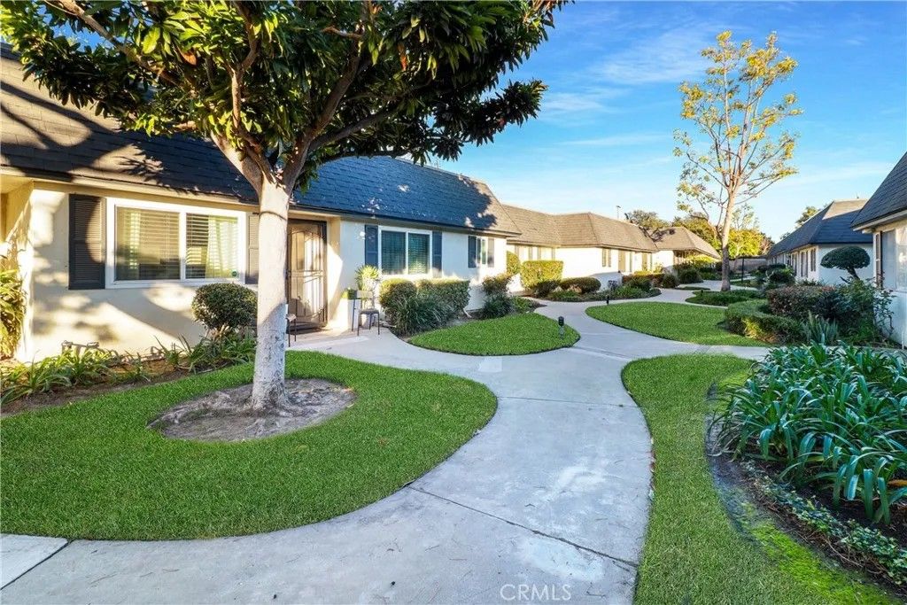 Photo of 1318 Victoria Dr #B, Fullerton, CA 92831 (MLS # PW26011119)