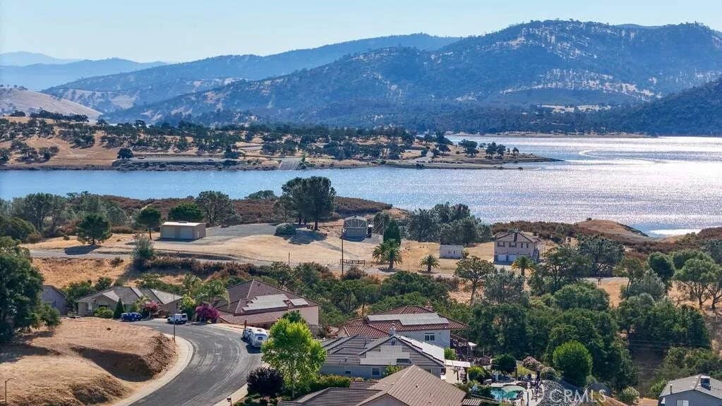 Photo of 1121 Paradise Peak, Valley Springs, CA 95252 (MLS # CV26059538)