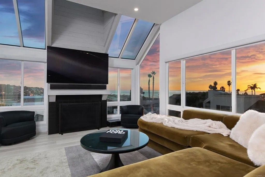 Photo of 338 Shoemaker Ct, Solana Beach, CA 92075 (MLS # NDP2509798)