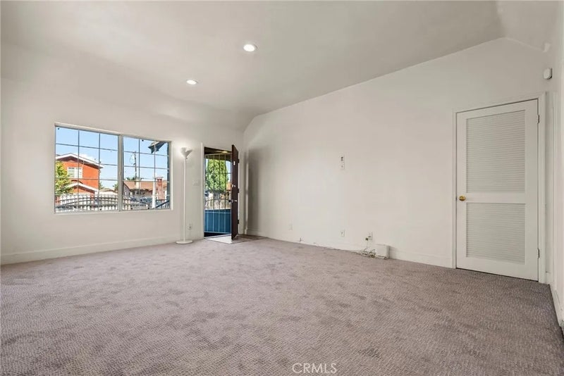 536 S Sadler