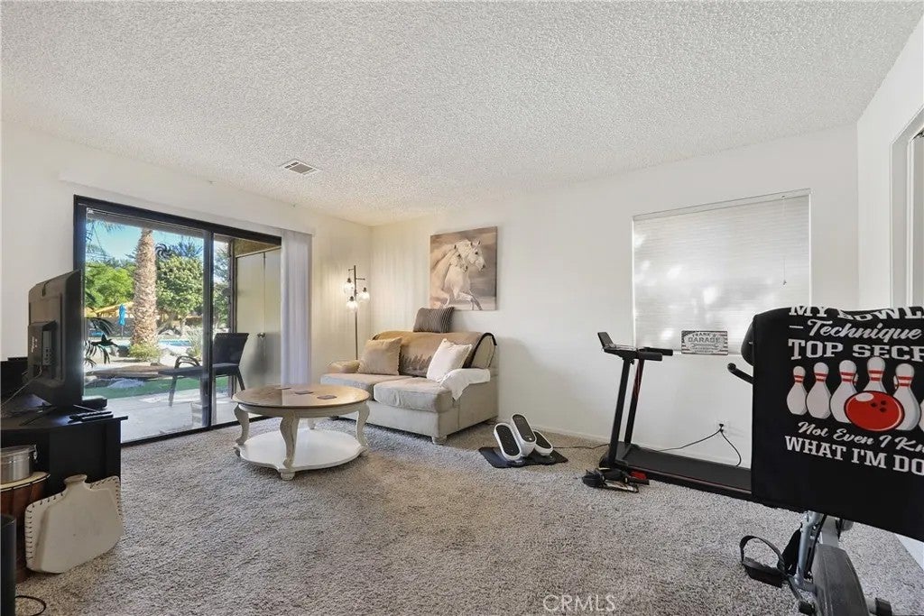48255 Monroe 38