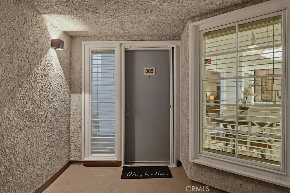 1450 Brett Place 305