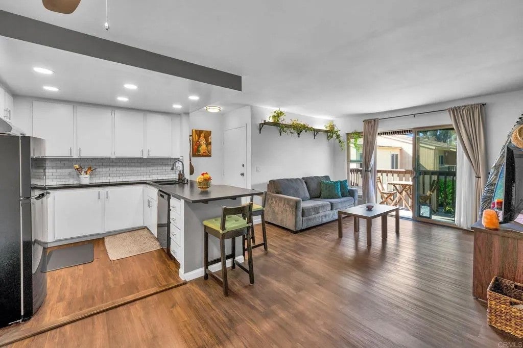 6070 Rancho Mission Road 428