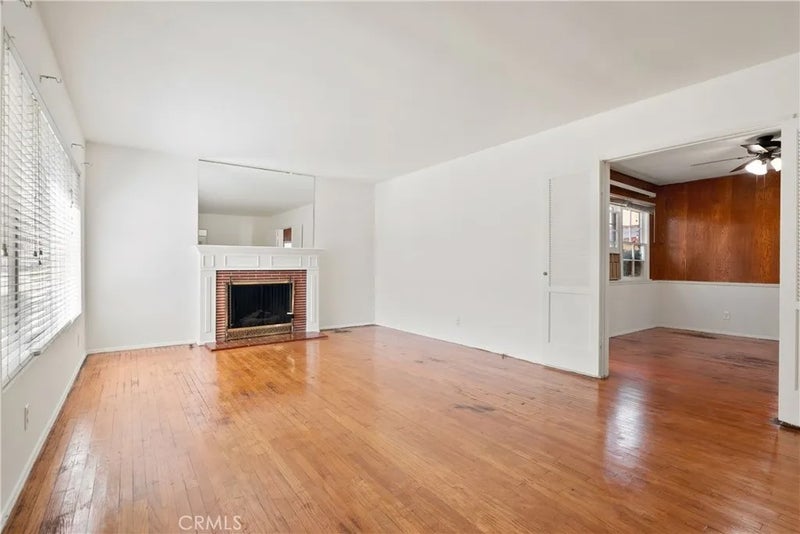 1815 W Riverside Drive