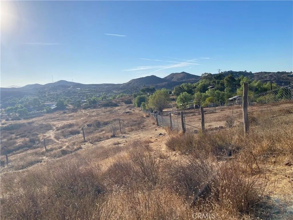 Photo of 20920 Sawgo Rd, Perris, CA 92570 (MLS # IG25047978)