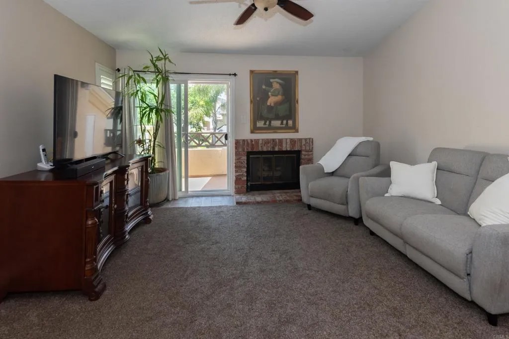 2023 Lakeridge Circle, #204