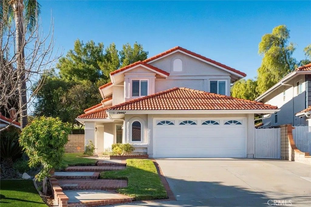 Photo of 19447 Old Friend Rd, Canyon Country, CA 91351 (MLS # SR26019278)