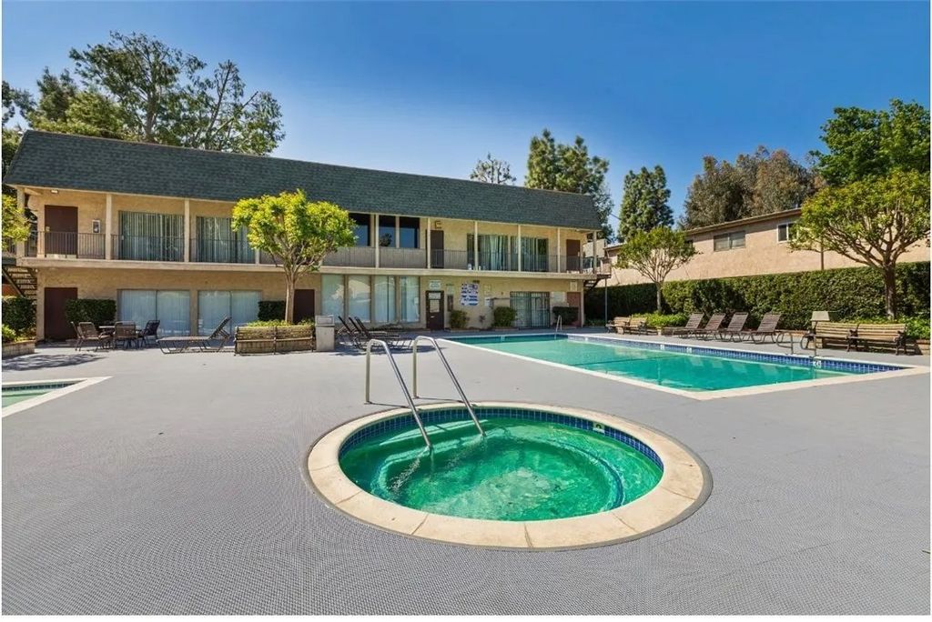 Photo of 17143 Roscoe #2, Northridge, CA 91325 (MLS # SR26004254)