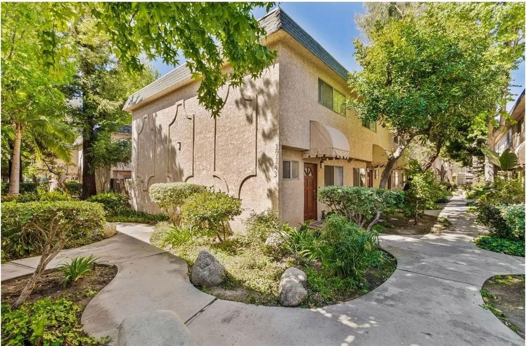 Photo of 17143 Roscoe #2, Northridge, CA 91325 (MLS # SR26004254)