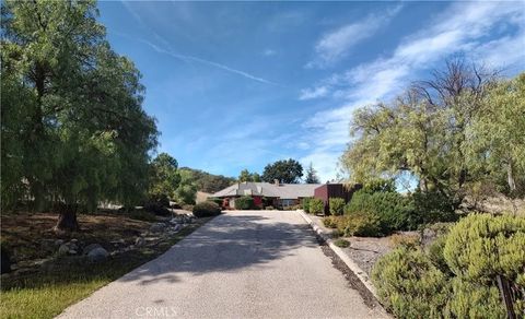 Photo of 880 Tracy Way, Templeton, CA 93465 (MLS # NS25248066) Photo of 880 Tracy Way, Templeton, CA 93465 (MLS # NS25248066)