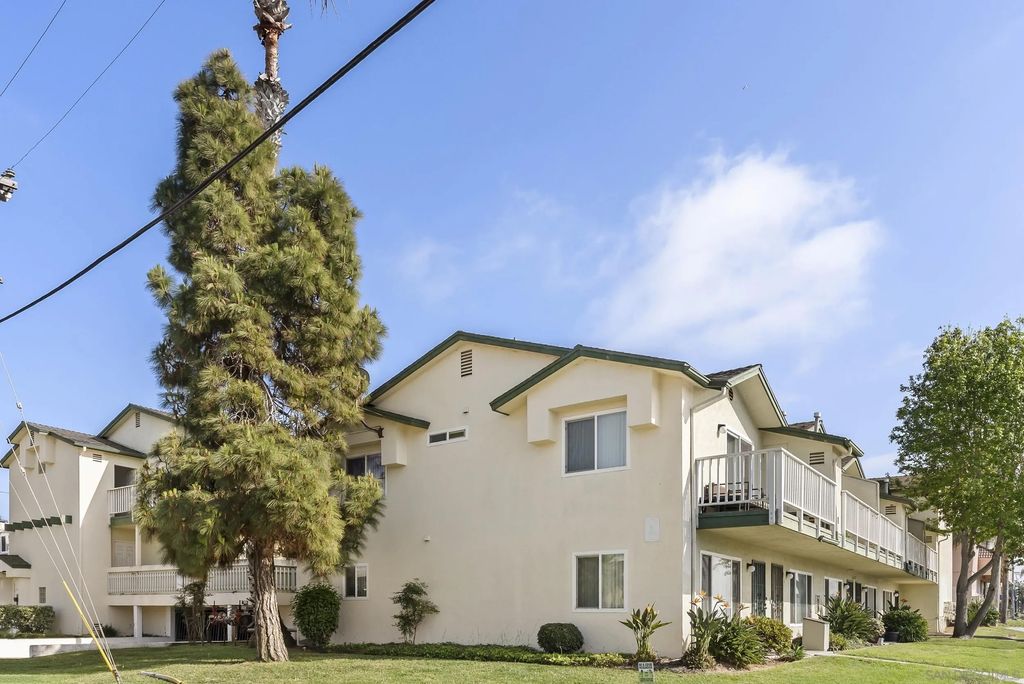 Photo of 631 7th St #13, Imperial Beach, CA 91932 (MLS # 260006963)