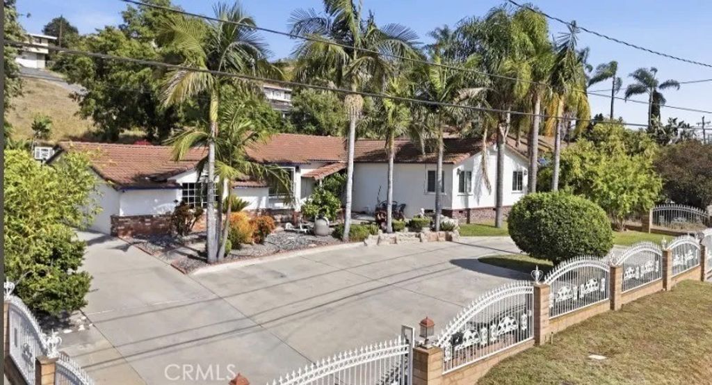 Photo of 1720 Pass And Covina RD, West Covina, CA 91792 (MLS # IV26100219)