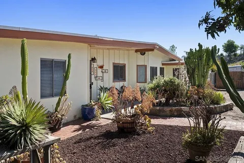 4310 Resmar Rd, La Mesa, CA 91941 - #: 250039980