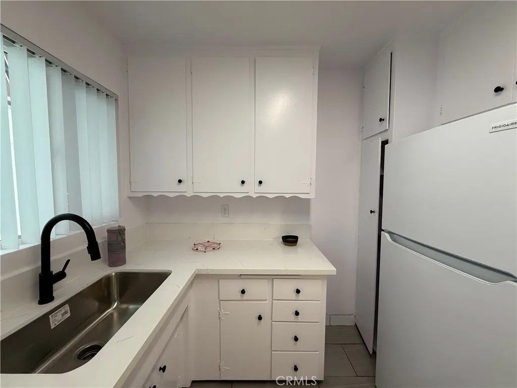 Photo of 5917 Laurel Canyon Boulevard #7, Valley Village, CA 91607 (MLS # SR26084500)