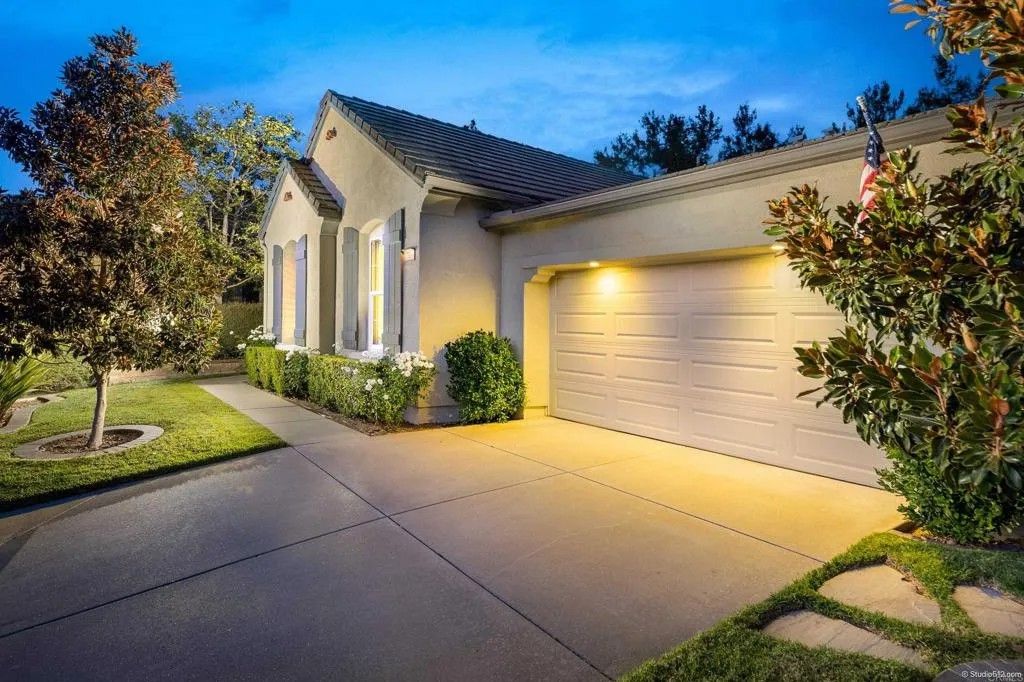 Photo of 27011 Sunningdale Way, Valley Center, CA 92082 (MLS # NDP2508884)