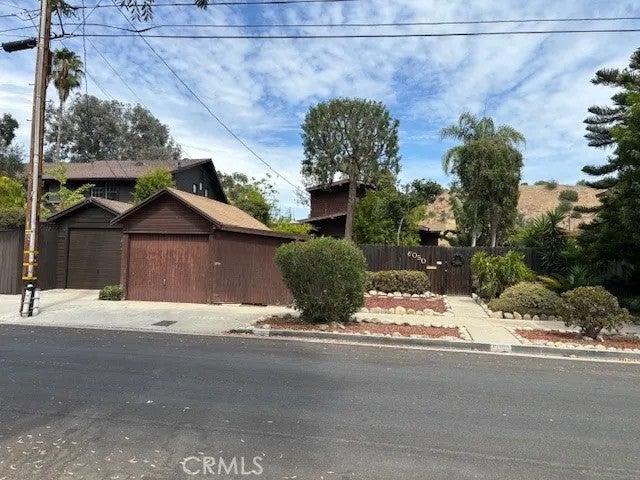 6050 Hayes, Los Angeles