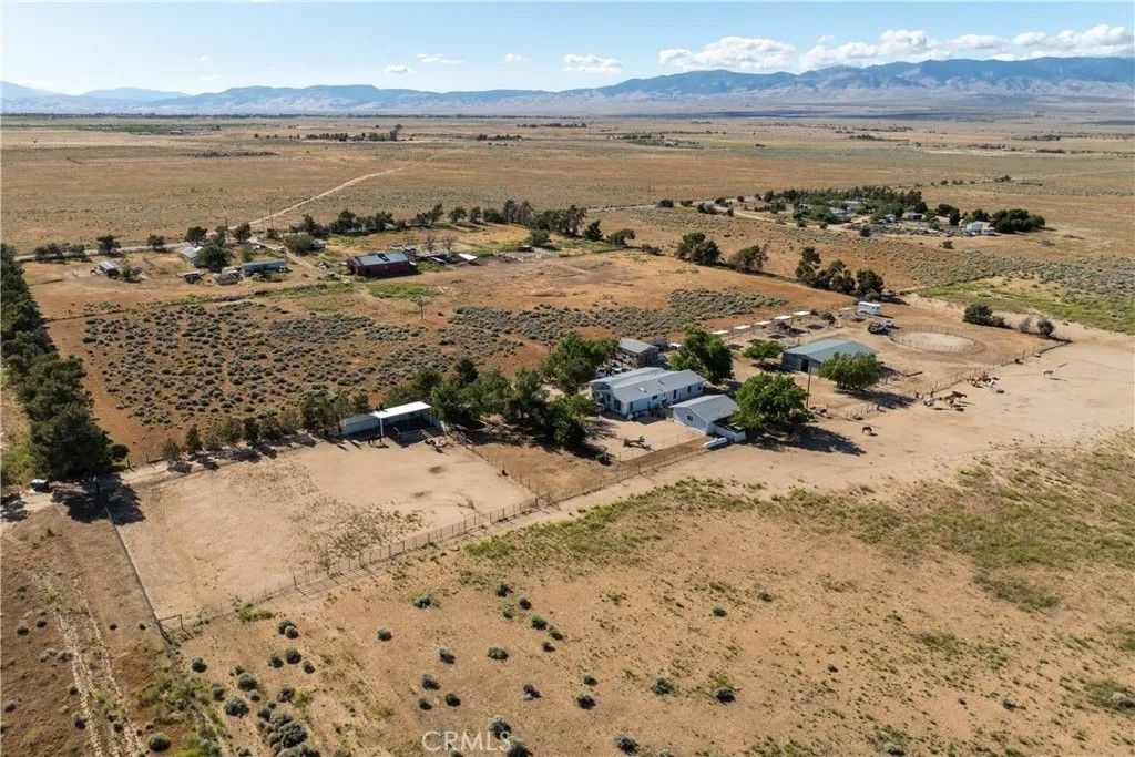 Photo of 22927 W Avenue D, Lancaster, CA 93536 (MLS # SR26090098)