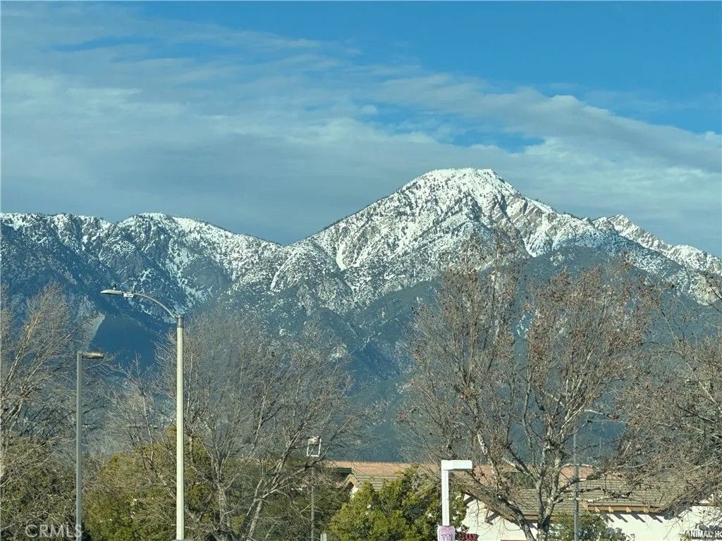 Photo of 1054 N Euclid Ave, Upland, CA 91786 (MLS # TR26028262)