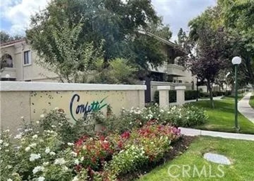 Photo of 18808 Mandan St #313, Canyon Country, CA 91351 (MLS # SR26011382)