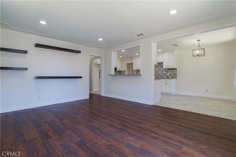 268 E 45th