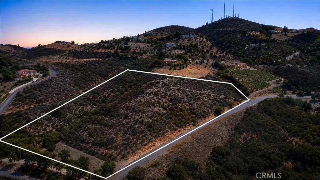Photo of 3104 Red Mountain Heights, Fallbrook, CA 92028 (MLS # DW26172488)