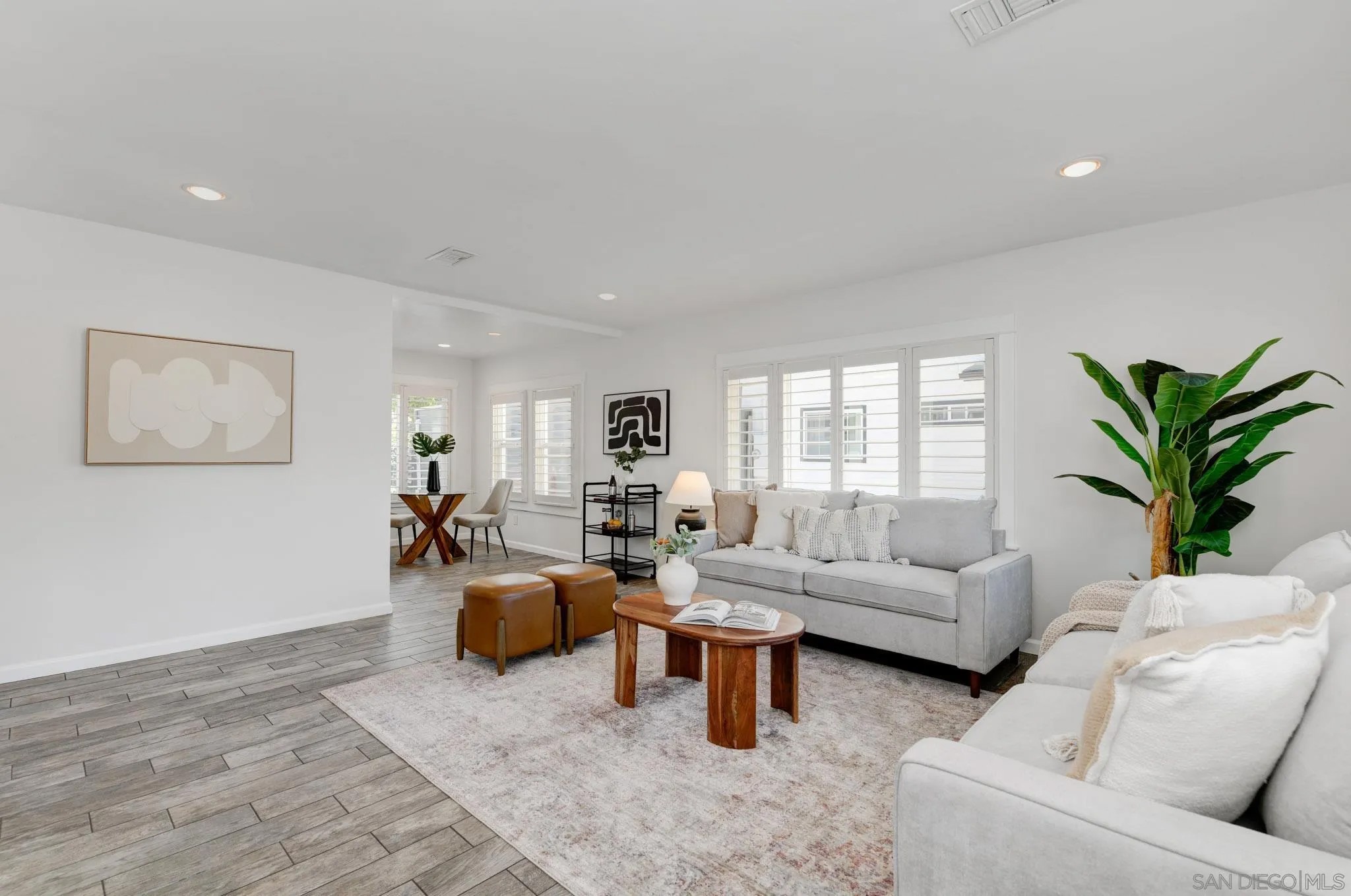 4419 North Ave.