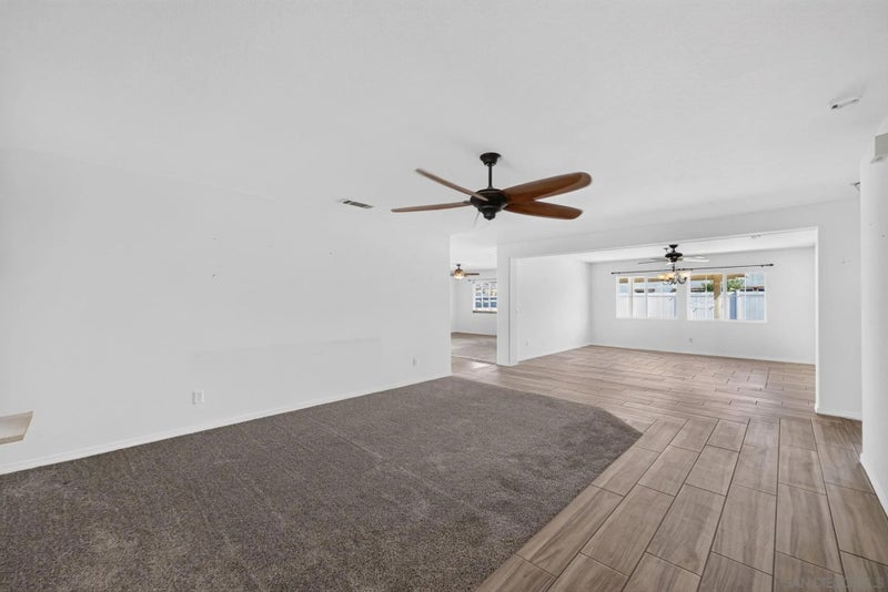 798 Abelia Ln
