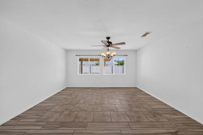 798 Abelia Ln