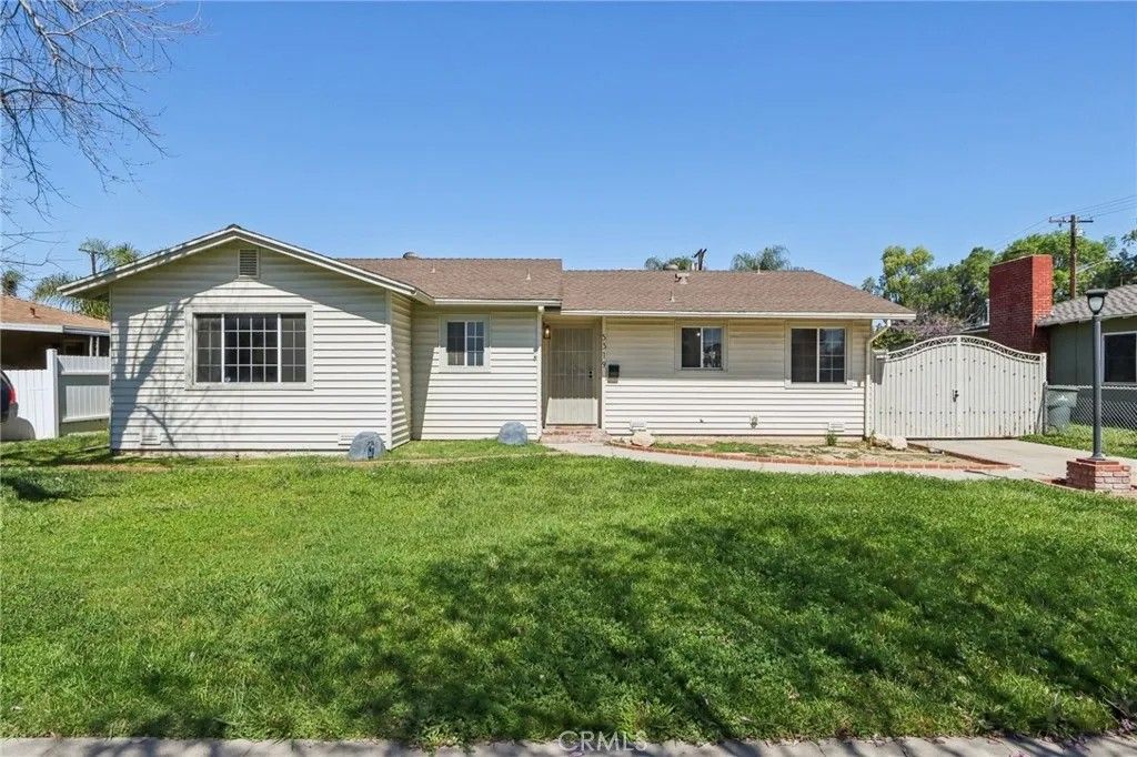 Photo of 5319 Rochester St, Riverside, CA 92504 (MLS # IG26056726)