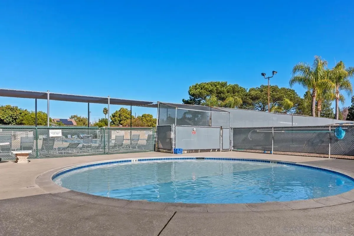 San Diego, California 92127, United States, 3 Bedrooms Bedrooms, ,2 BathroomsBathrooms,Residential,Active,219619