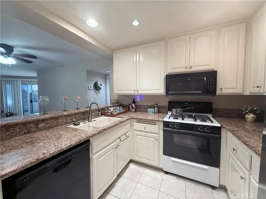 1380 W Capitol 208