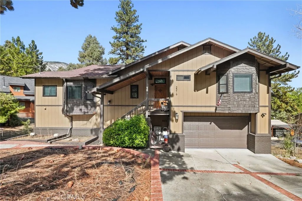 2316 Cedarwood Drive