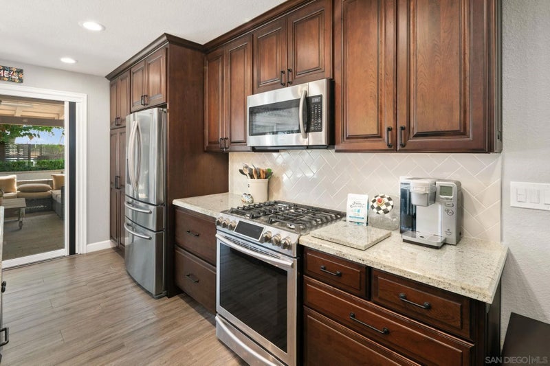 4876 Mount Royal Place