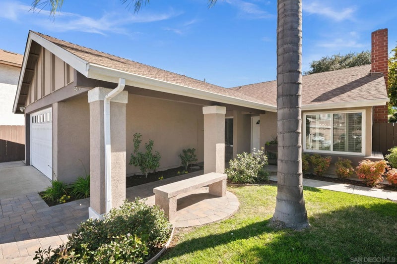 4876 Mount Royal Place