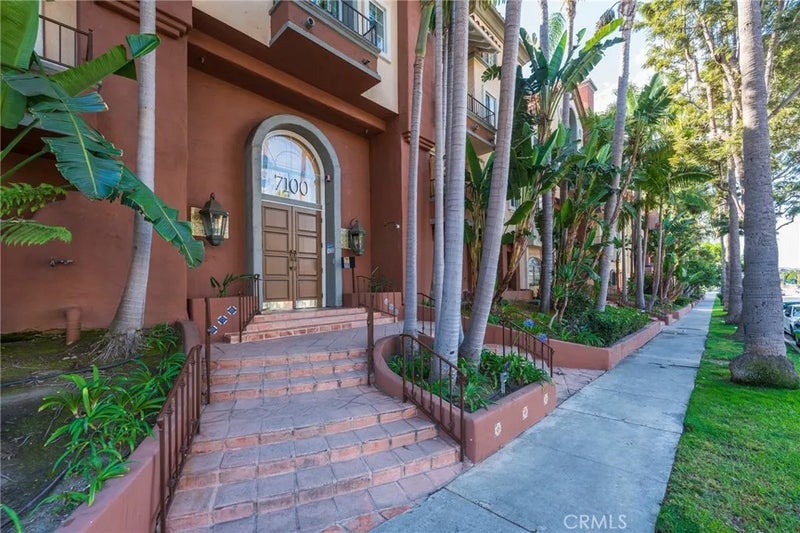 7100 La Tijera Boulevard D101