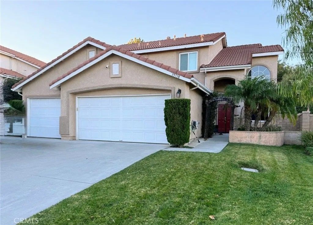 Photo of 19718 May Way, Canyon Country, CA 91351 (MLS # IG25276583)