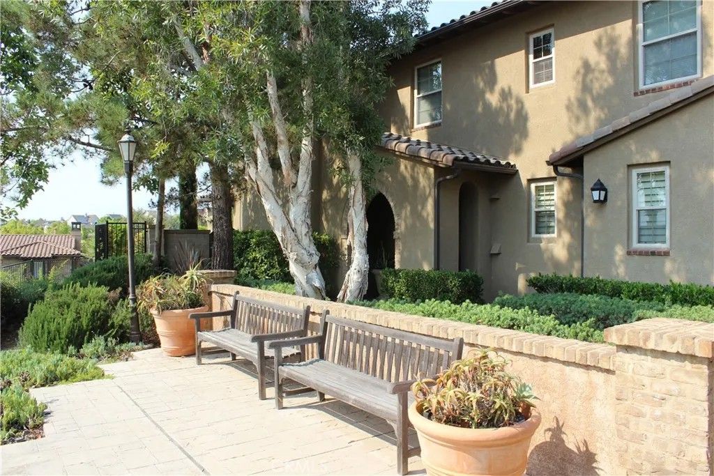 Photo of 7 Tuscany, Ladera Ranch, CA 92694 (MLS # OC26001206)