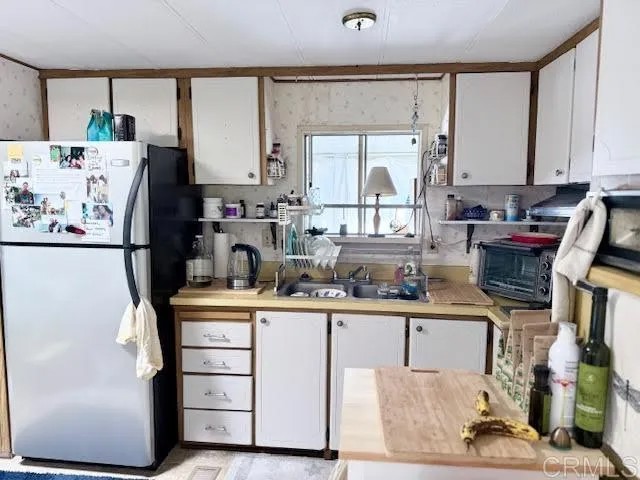 444 N El Camino Real 129