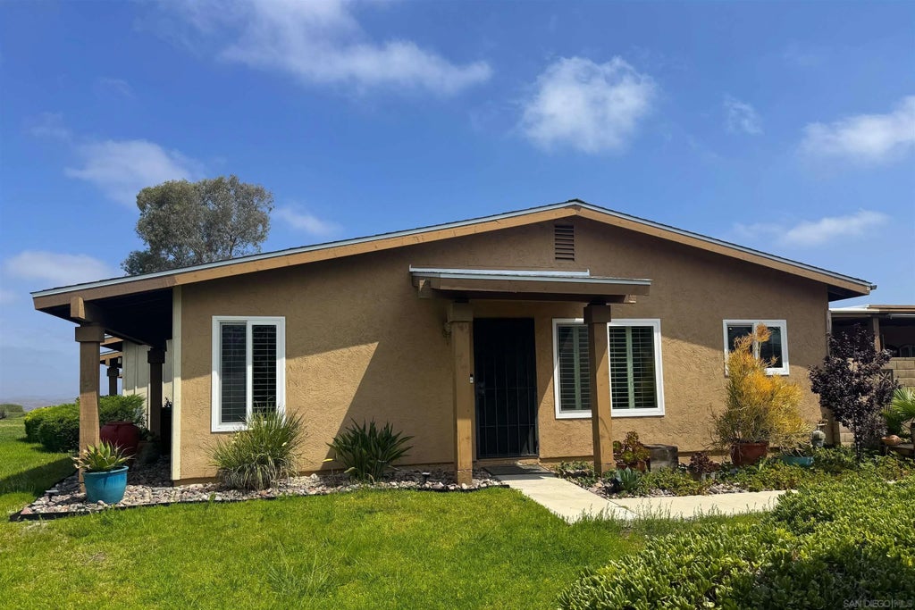 Photo of 4411 Kittiwake Way, Oceanside, CA 92057 (MLS # 260017598)