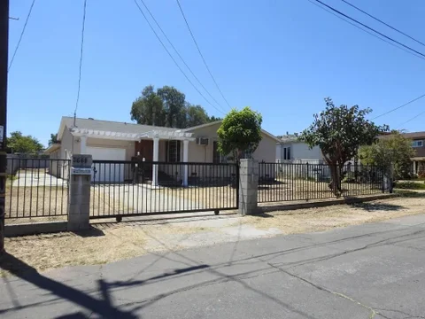 3660 King Street, La Mesa, CA 91941 - #: NDP2605718