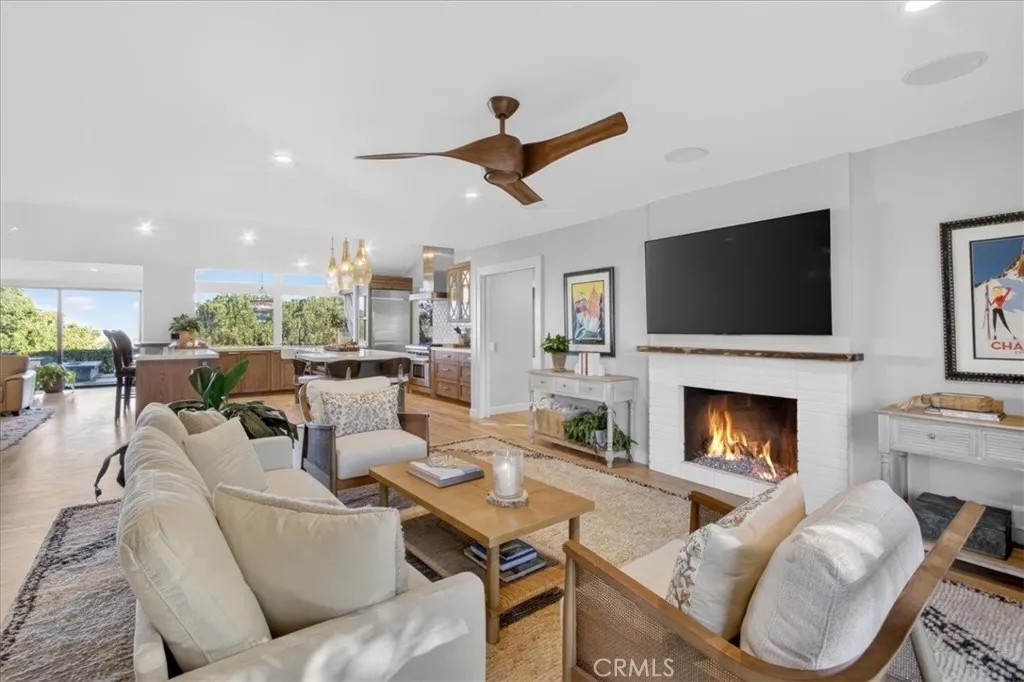 25281 Via Piedra Blanca