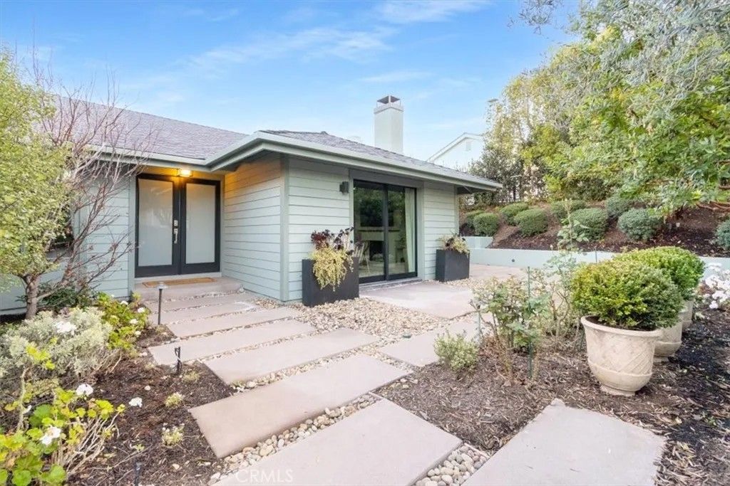 Photo of 25281 Via Piedra Blanca, Laguna Niguel, CA 92677 (MLS # OC26061973)