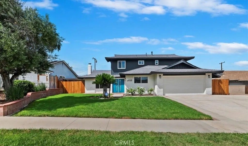 Photo of 2476 Grove Ave, Corona, CA 92882 (MLS # IG25219336)