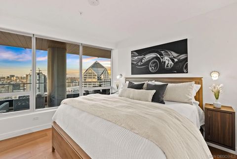 Tiny photo for 888 W E Street #3904, San Diego, CA 92101 (MLS # 260013435)