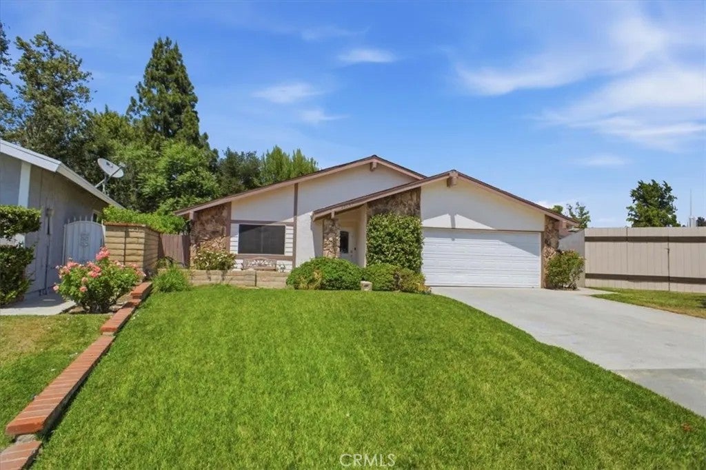 25097 Green Mill Avenue
