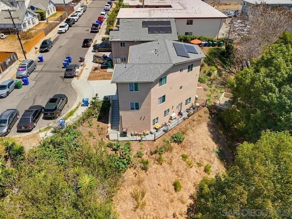 1413 Shoshone Street