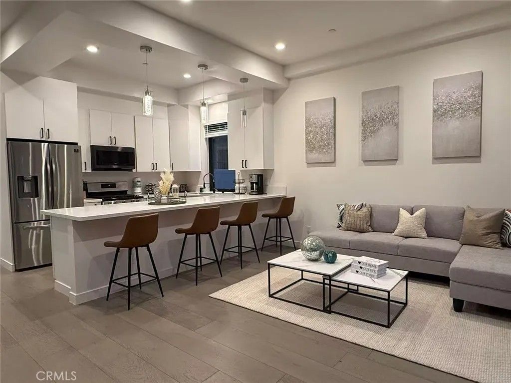 Photo of 1205 Manzanita St, Silver Lake, CA 90029 (MLS # WS26039353)