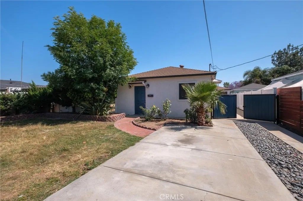 Photo of 1438 W 222nd St, Torrance, CA 90501 (MLS # PV26095482)