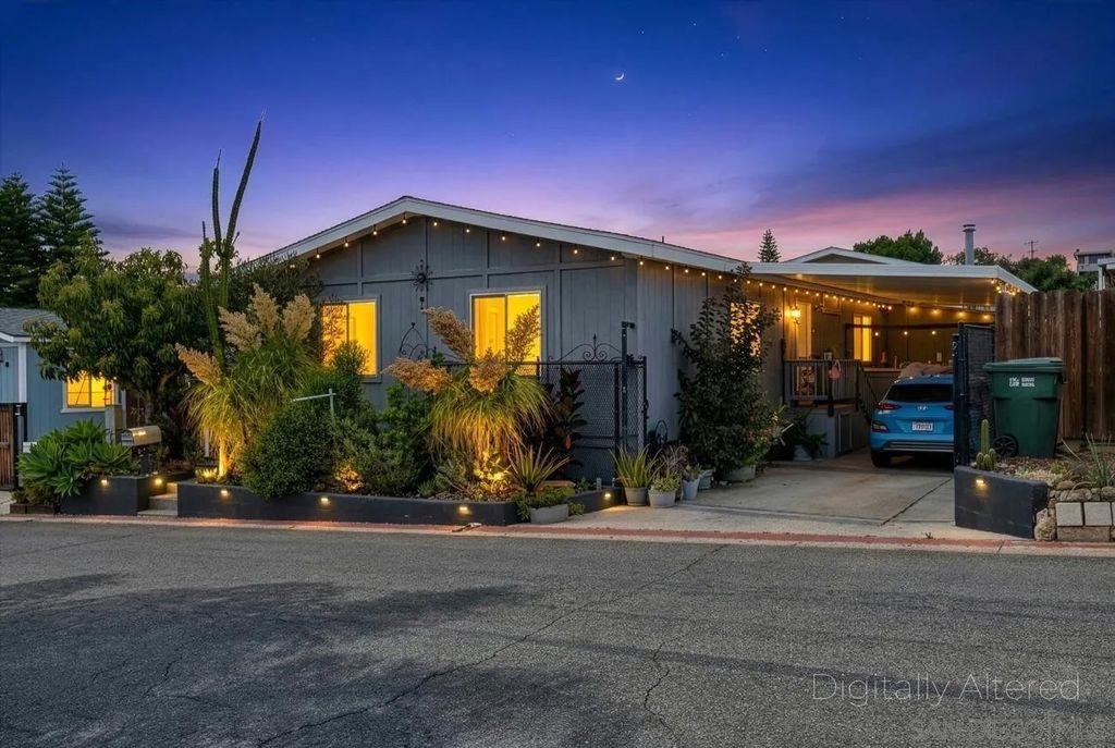 Photo of 1380 Oak Hill Dr #SPC 42, Escondido, CA 92026 (MLS # 260004891)