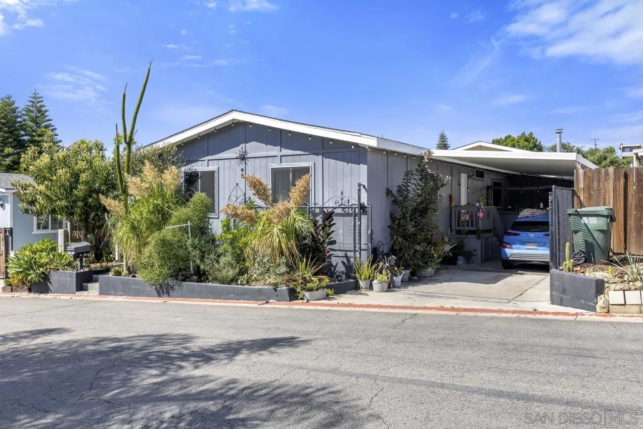 1380 Oak Hill Dr SPC 42